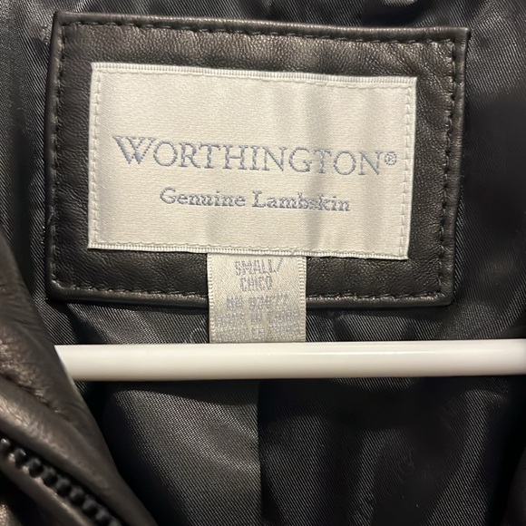 Leather jacket - Picture 2 of 4